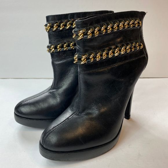 Tory Burch Shoes - SOLD Tory Burch Lysa Leather & Chain Link Booties